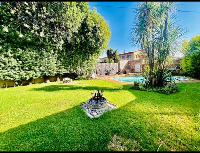 4 BEDROOM HOUSE FOR SALE IN VANDERBIJLPARK SW 2